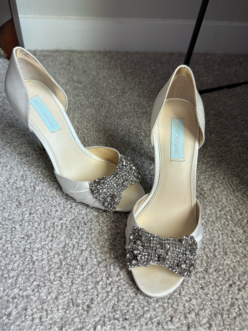 Blue by BETSEY JOHNSON Gown Ivory Satin Shoes